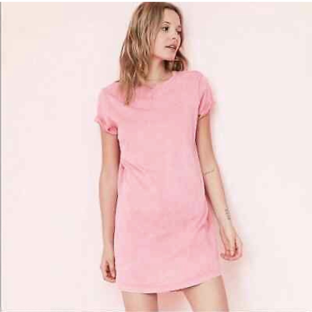BDG Faded Pink T-Shirt Dress!